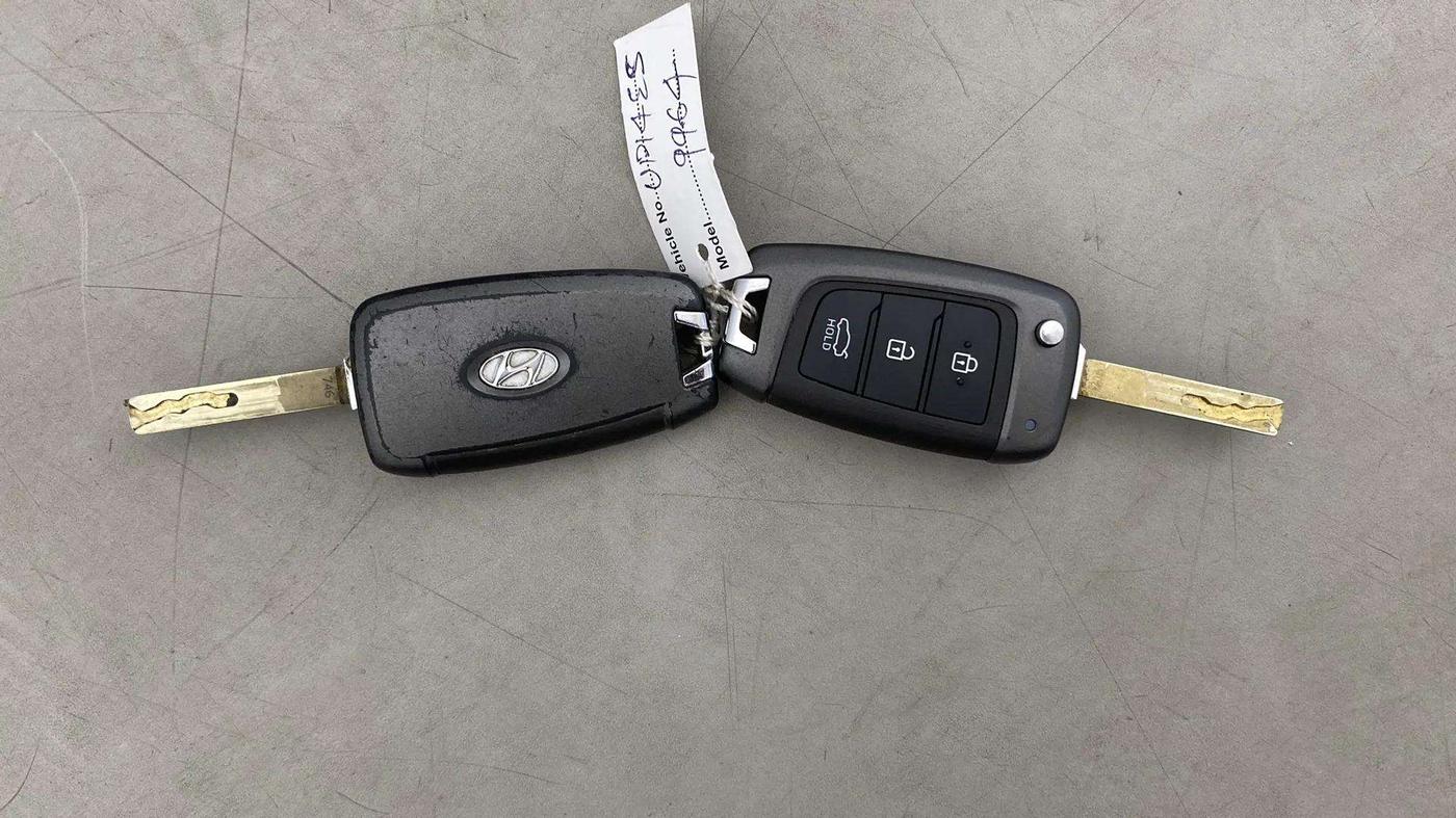 2021 Hyundai Verna S PLUS 1.5 VTVT, Petrol, Manual, 33,745 km, Key Close Up