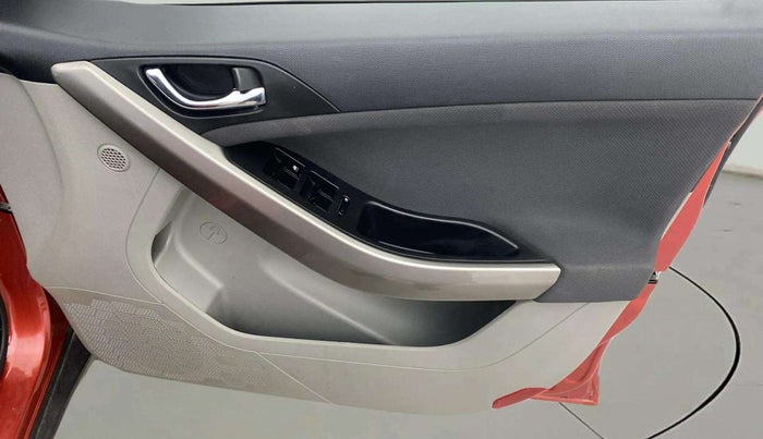 2018 Tata NEXON XZ PLUS PETROL, Petrol, Manual, 46,207 km, Driver Side Door Panels Control