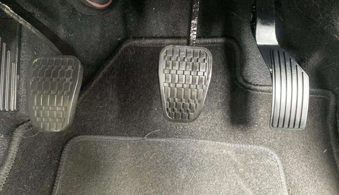 2018 Tata NEXON XZ PLUS PETROL, Petrol, Manual, 46,207 km, Pedals