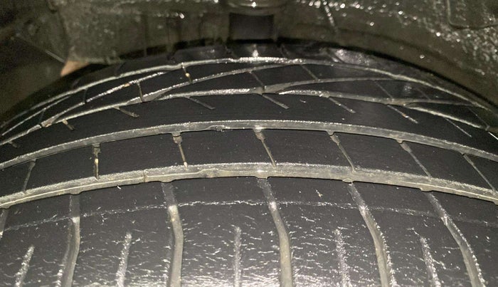 2018 Tata NEXON XZ PLUS PETROL, Petrol, Manual, 46,207 km, Right Rear Tyre Tread