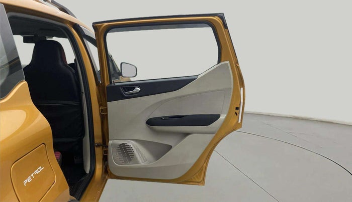 2020 Renault TRIBER RXZ, Petrol, Manual, 50,550 km, RHS Rear Door