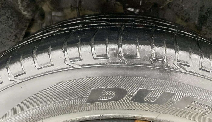 2021 Mahindra XUV300 W6 1.5 DIESEL AMT, Diesel, Automatic, 1,02,827 km, Left Front Tyre Tread