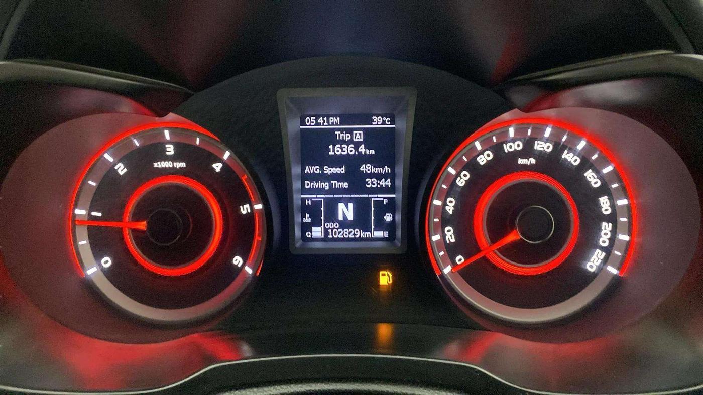 2021 Mahindra XUV300 W6 1.5 DIESEL AMT, Diesel, Automatic, 1,02,886 km, Odometer Image