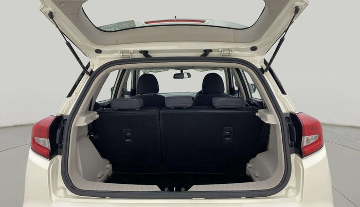 2021 Mahindra XUV300 W6 1.5 DIESEL AMT, Diesel, Automatic, 1,02,827 km, Boot Open Zoomed View