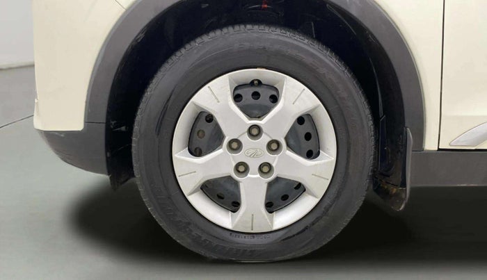 2021 Mahindra XUV300 W6 1.5 DIESEL AMT, Diesel, Automatic, 1,02,827 km, Left Front Wheel