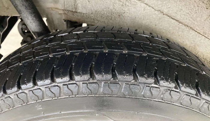 2013 Maruti Wagon R 1.0 LXI CNG, CNG, Manual, 63,308 km, Right Rear Tyre Tread
