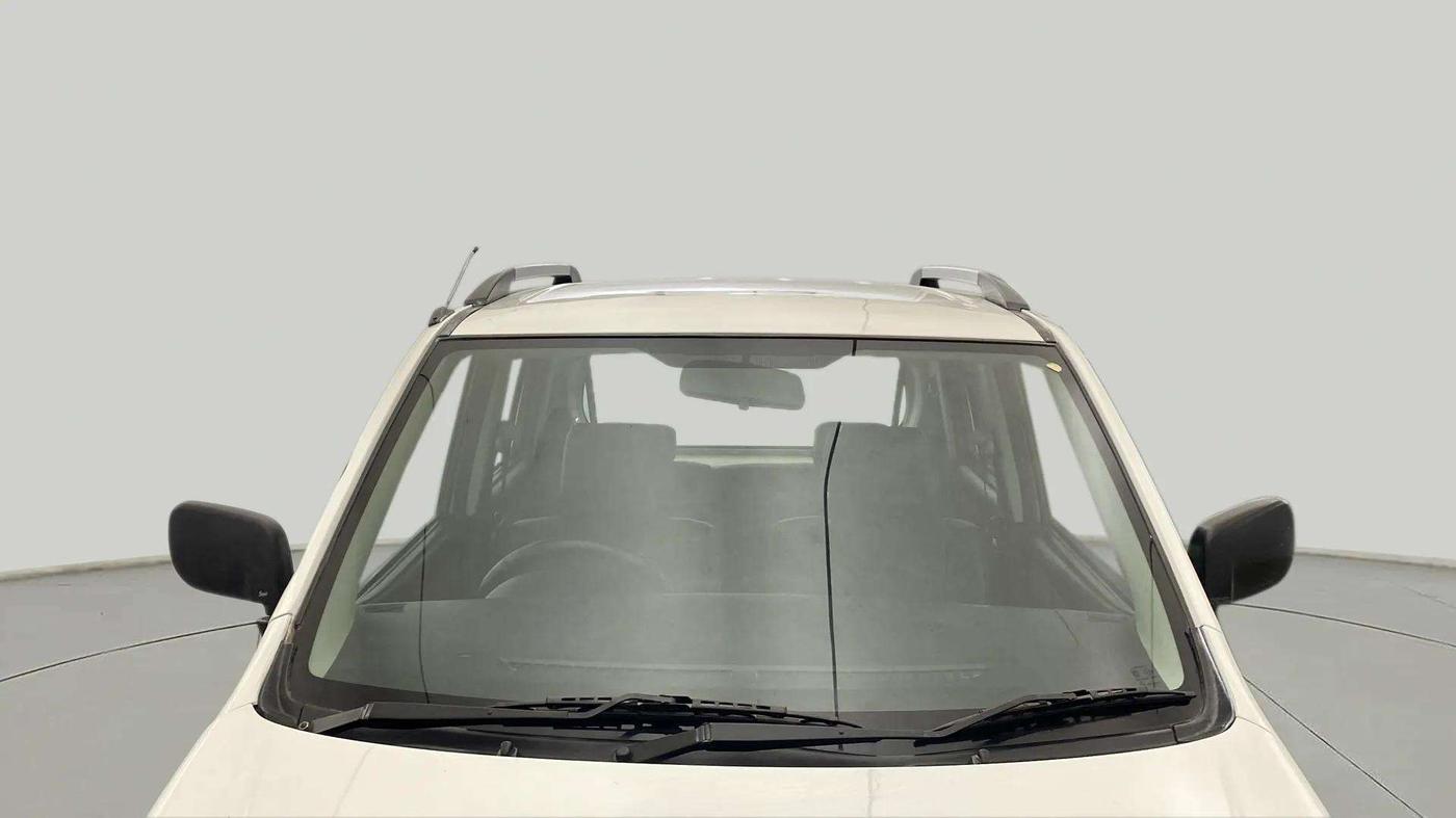 2013 Maruti Wagon R 1.0 LXI CNG, CNG, Manual, 63,462 km, Front Windshield