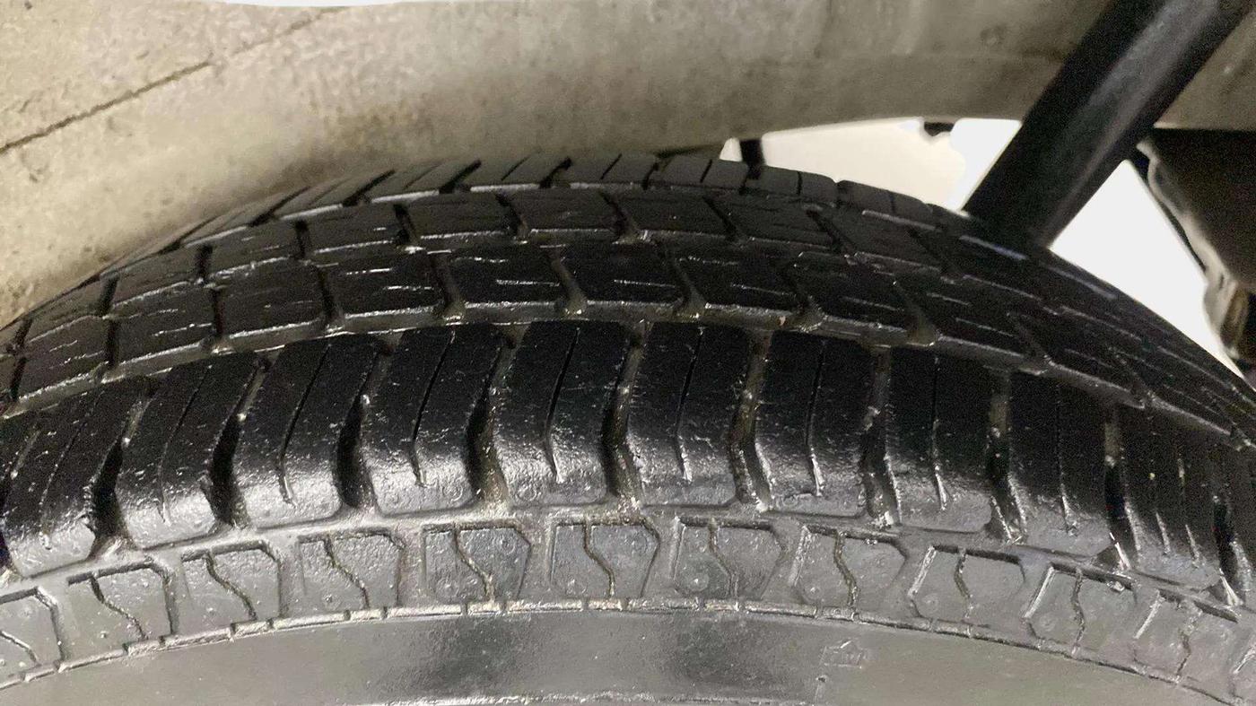 2013 Maruti Wagon R 1.0 LXI CNG, CNG, Manual, 63,462 km, Left Rear Tyre Tread