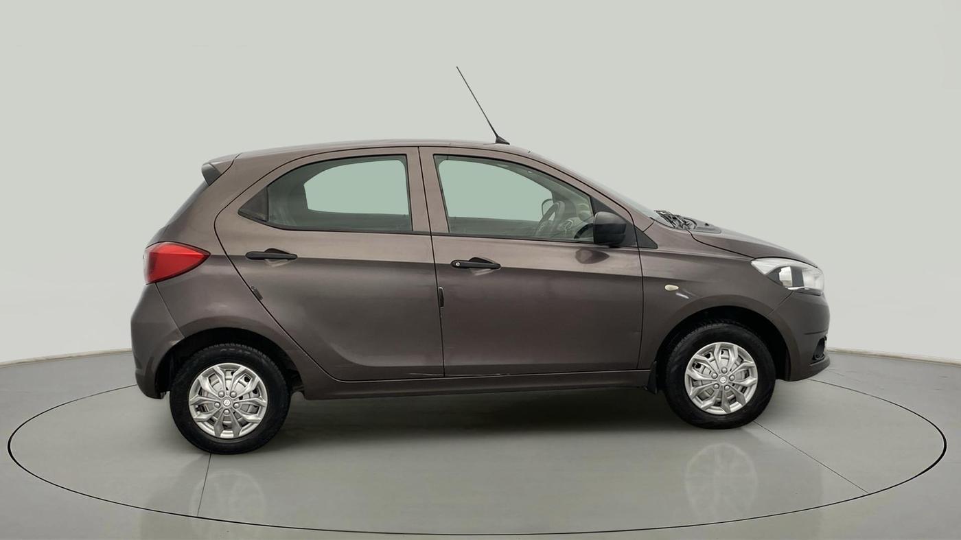 2017 Tata Tiago XE PETROL, Petrol, Manual, 55,236 km, Right Side View