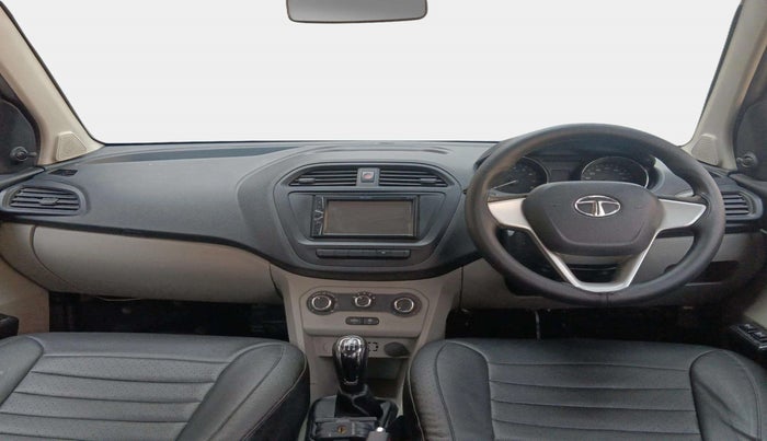 2017 Tata Tiago XE PETROL, Petrol, Manual, 55,236 km, Dashboard