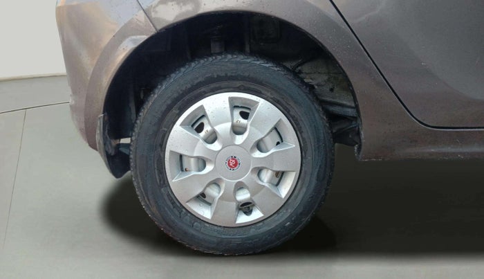 2017 Tata Tiago XE PETROL, Petrol, Manual, 55,236 km, Right Rear Wheel