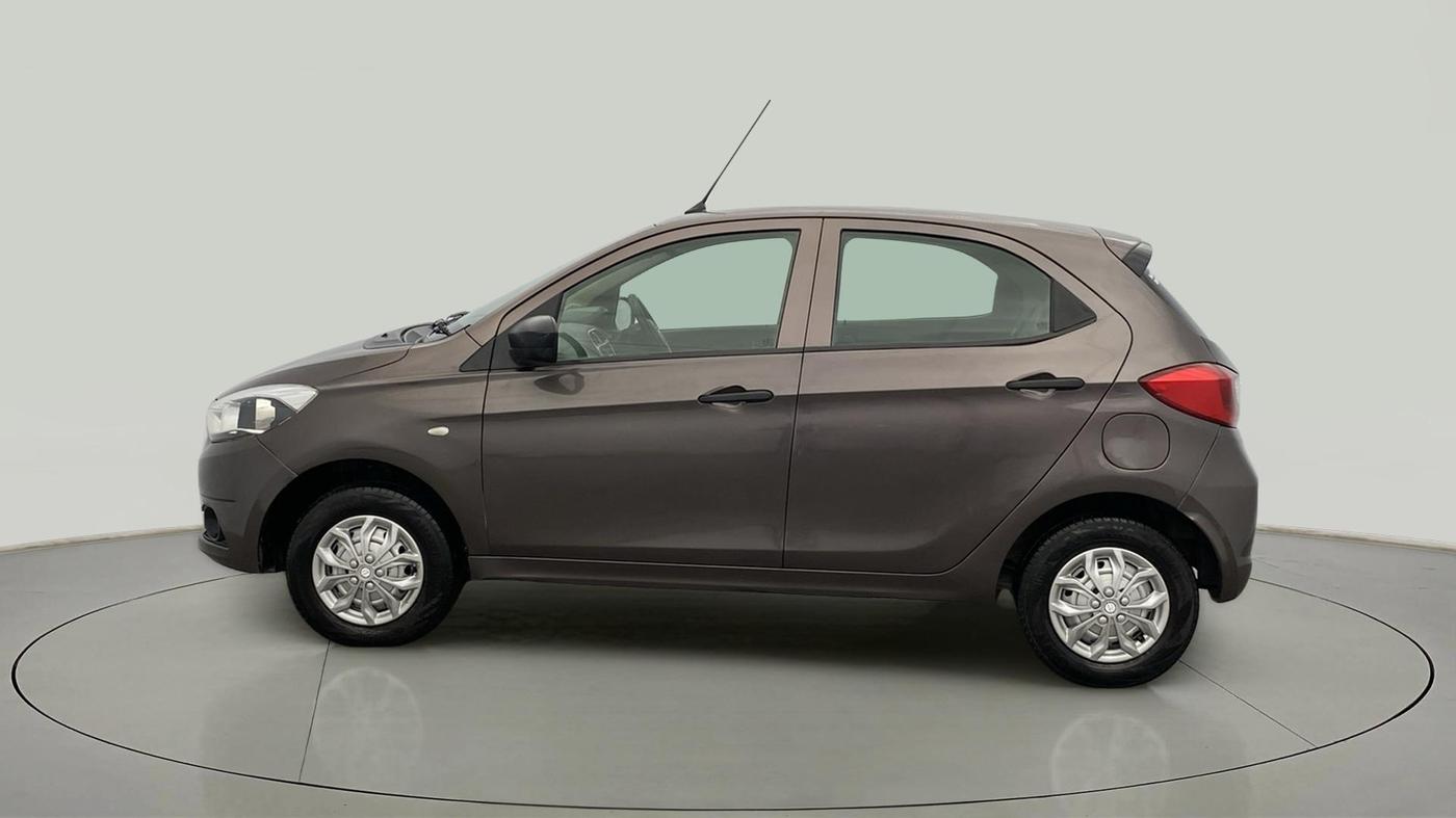 2017 Tata Tiago XE PETROL, Petrol, Manual, 55,236 km, Left Side