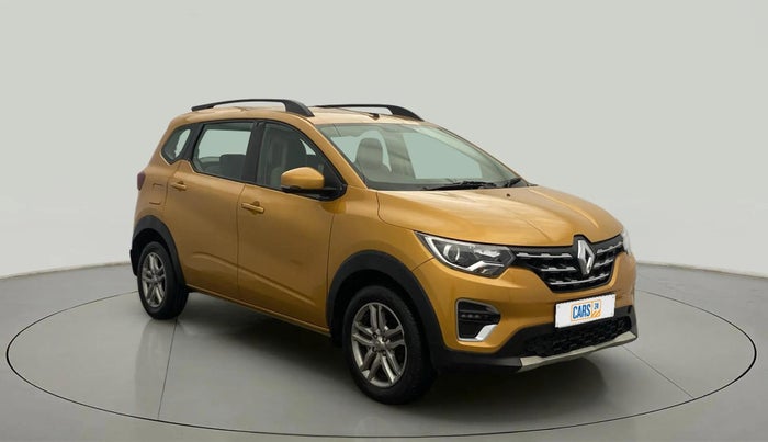 2021 Renault TRIBER RXZ, Petrol, Manual, 30,293 km, Right Front Diagonal