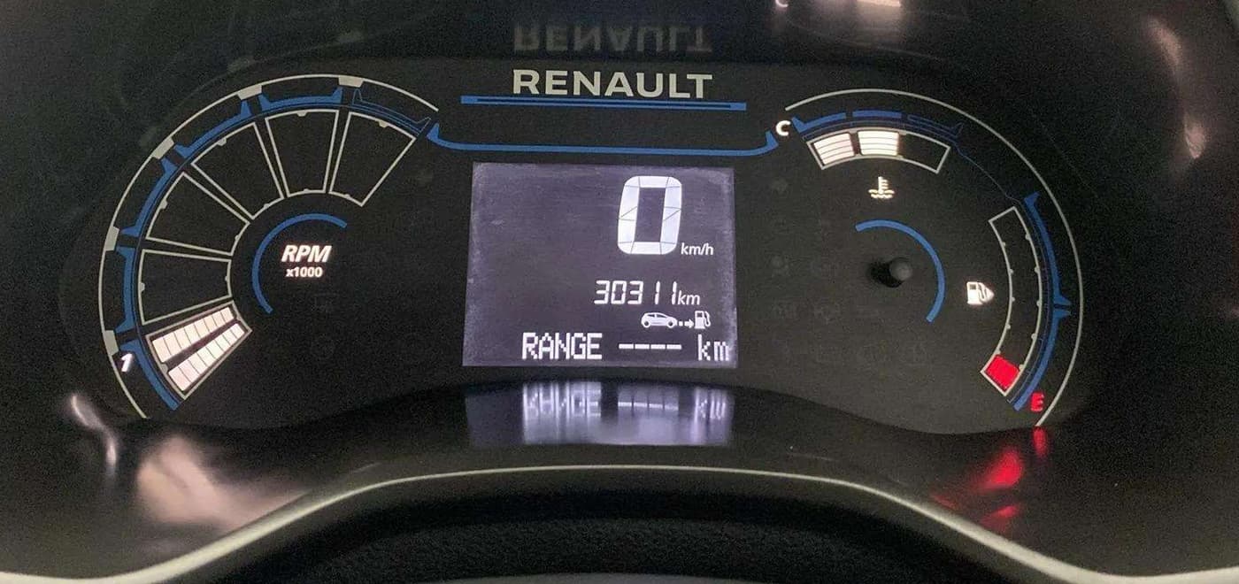 2021 Renault TRIBER RXZ, Petrol, Manual, 30,293 km, Odometer Image