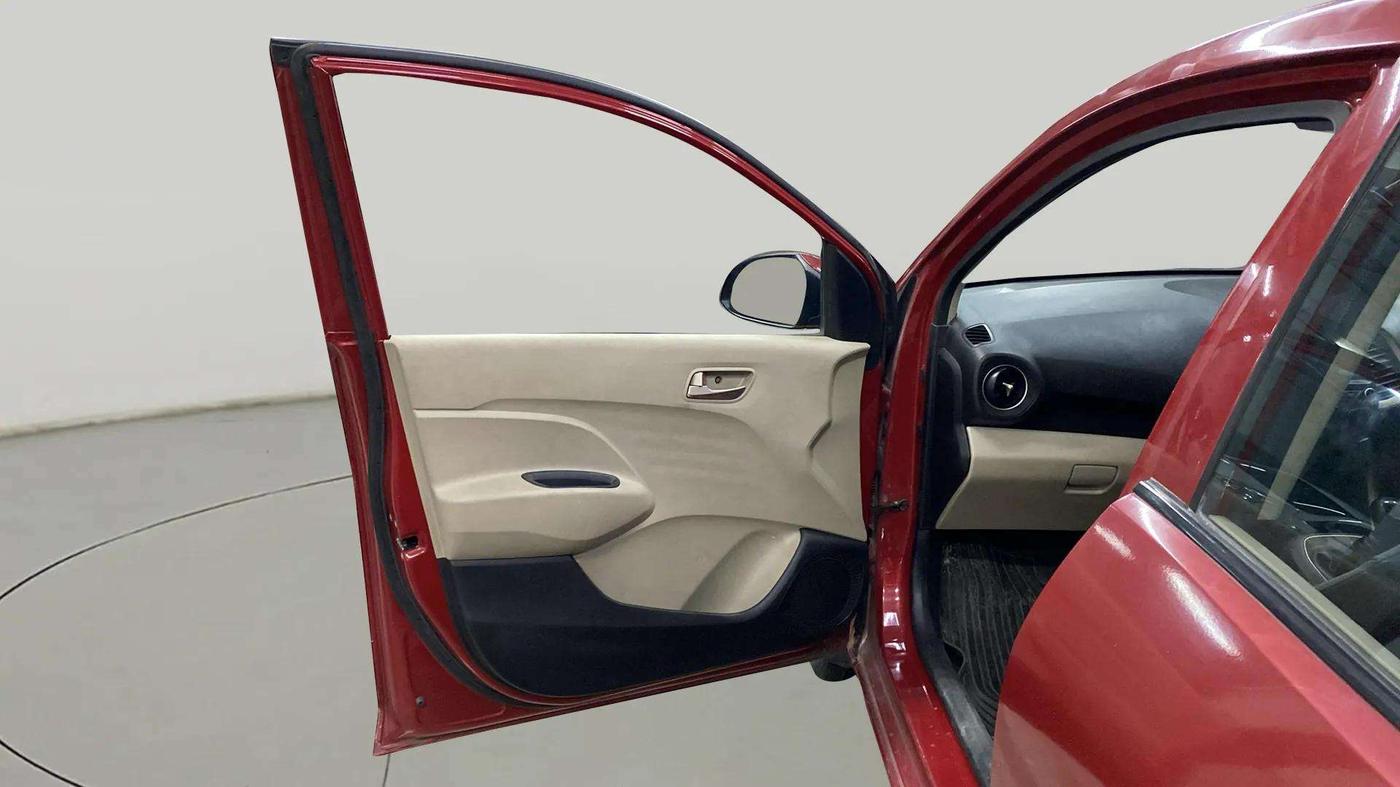 2019 Hyundai NEW SANTRO SPORTZ CNG, CNG, Manual, 41,052 km, LHS Front Door