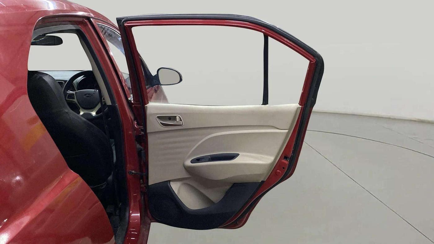 2019 Hyundai NEW SANTRO SPORTZ CNG, CNG, Manual, 41,052 km, RHS Rear Door