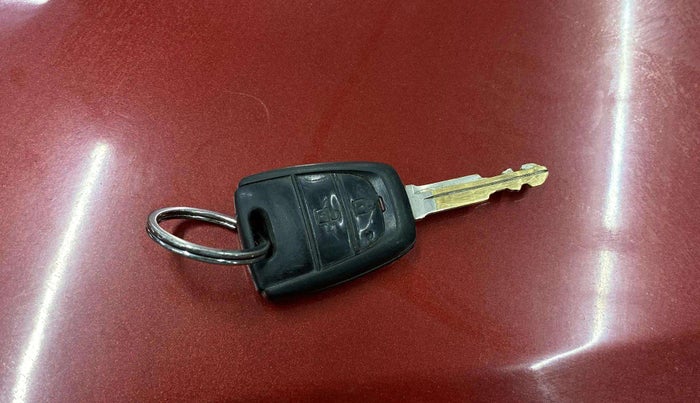 2019 Hyundai NEW SANTRO SPORTZ CNG, CNG, Manual, 41,052 km, Key Close Up