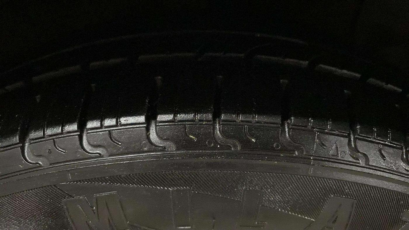 2019 Hyundai NEW SANTRO SPORTZ CNG, CNG, Manual, 41,052 km, Right Front Tyre Tread