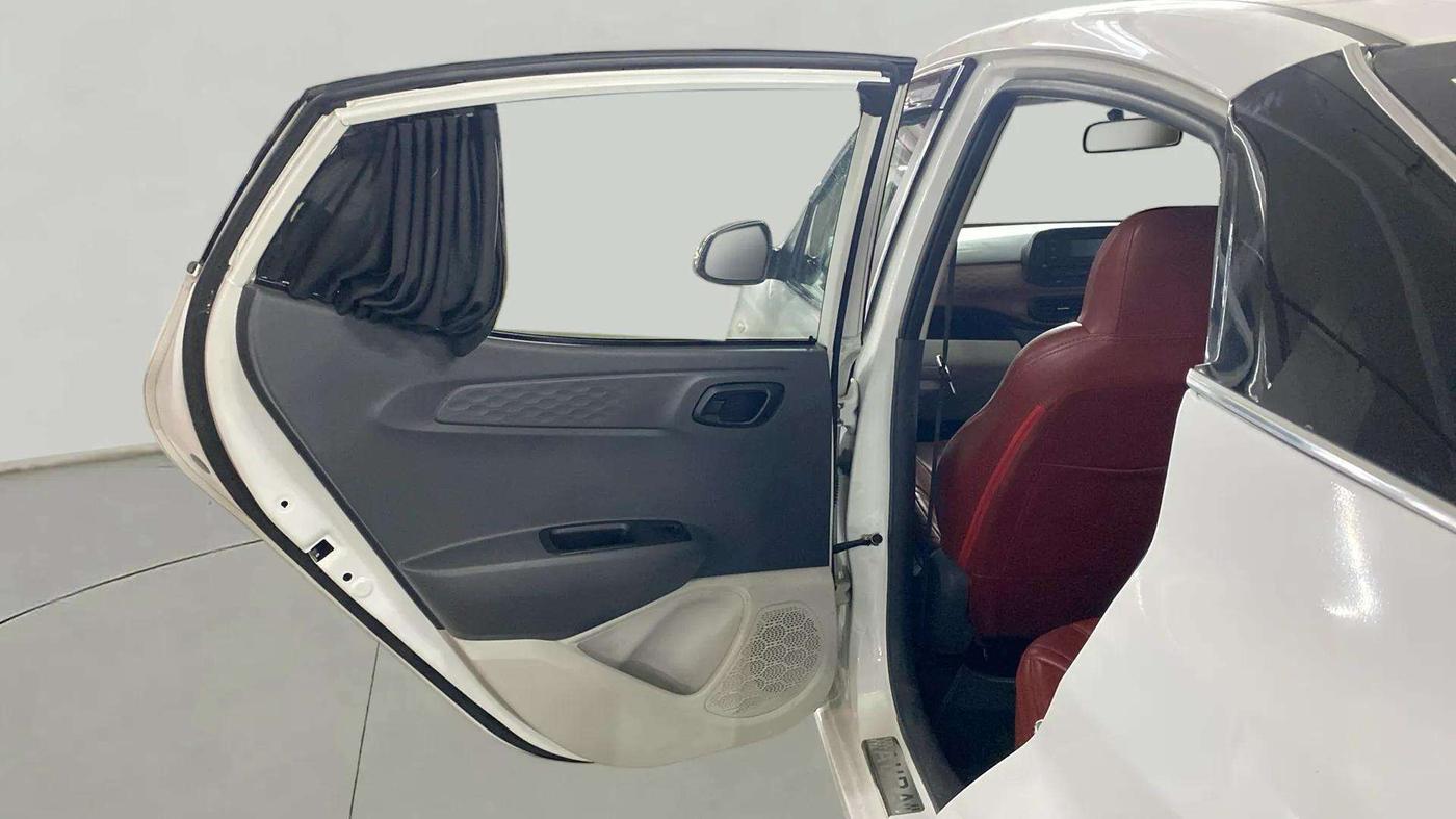 2021 Hyundai AURA S 1.2 CNG, CNG, Manual, 71,780 km, LHS Rear Door