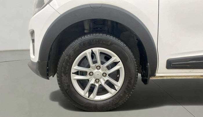 2022 Renault TRIBER RXT, Petrol, Manual, 7,102 km, Left Front Wheel
