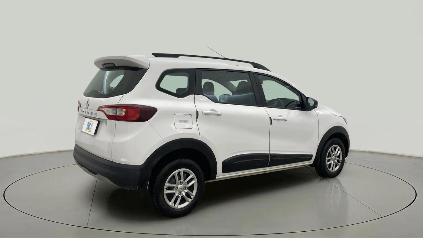 2022 Renault TRIBER RXT, Petrol, Manual, 7,115 km, Right Back Diagonal