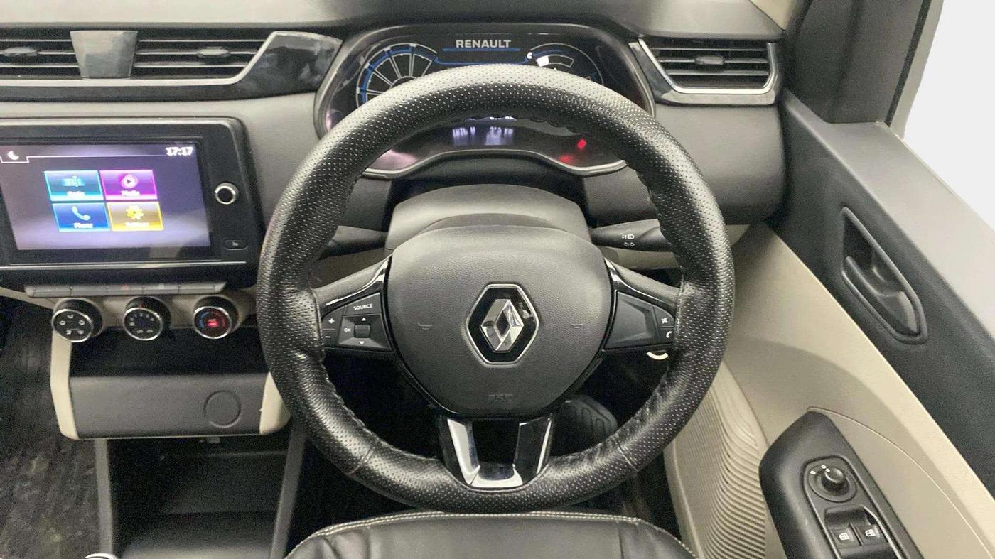 2022 Renault TRIBER RXT, Petrol, Manual, 7,115 km, Steering Wheel Close Up