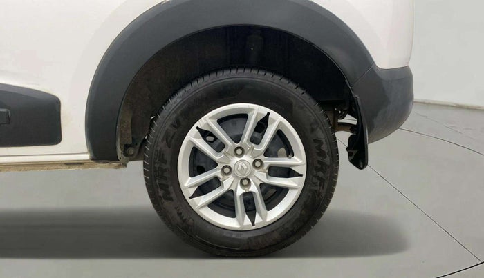 2022 Renault TRIBER RXT, Petrol, Manual, 7,102 km, Left Rear Wheel