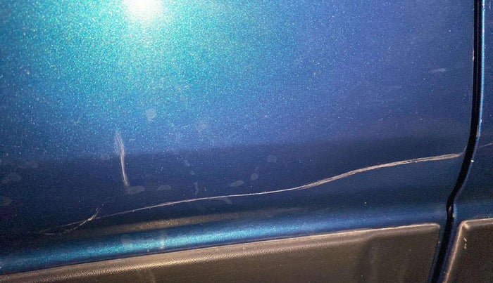 2022 Renault Kwid CLIMBER AMT 1.0, Petrol, Automatic, 16,805 km, Right rear door - Slightly dented
