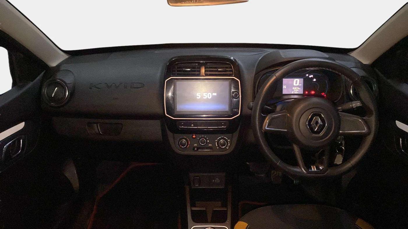 2022 Renault Kwid CLIMBER AMT 1.0, Petrol, Automatic, 16,839 km, Dashboard
