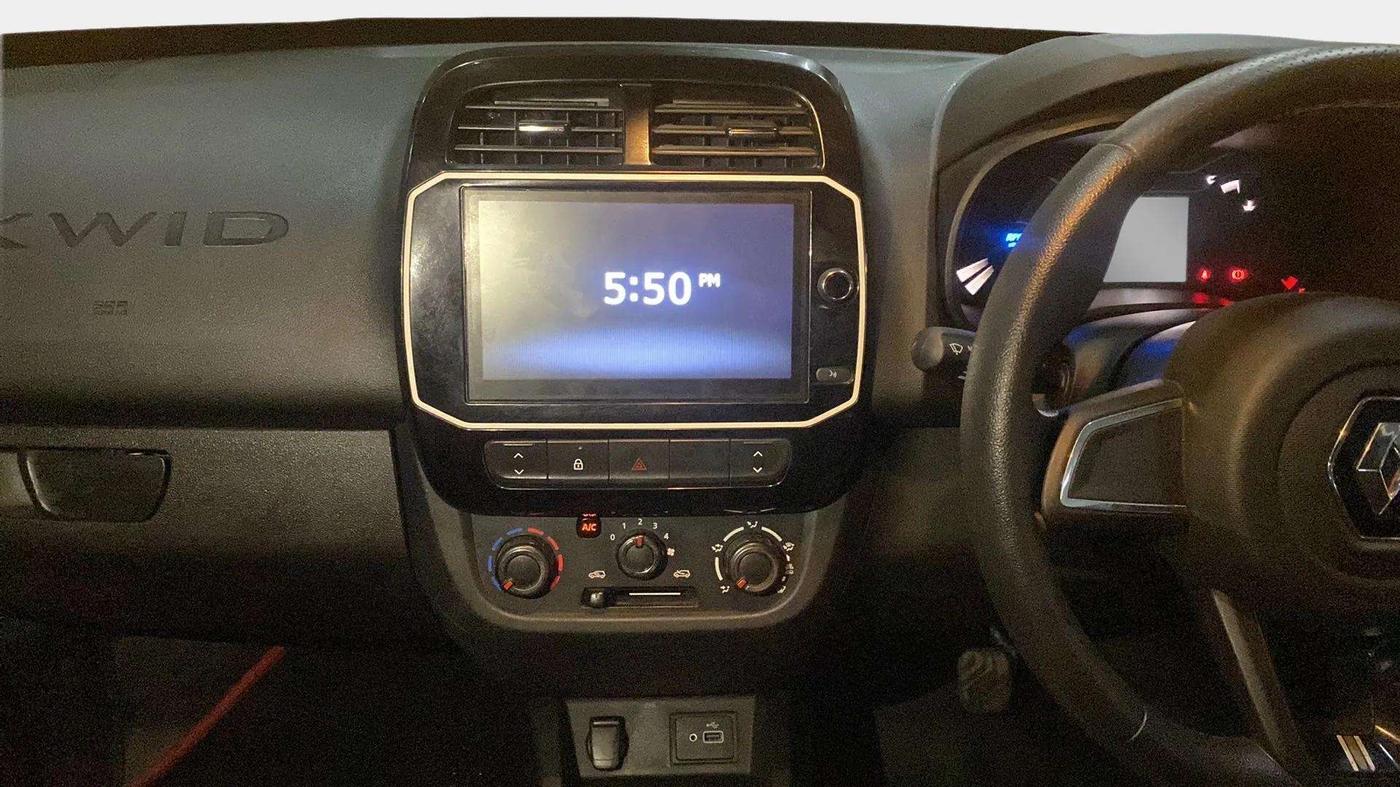 2022 Renault Kwid CLIMBER AMT 1.0, Petrol, Automatic, 16,839 km, Air Conditioner