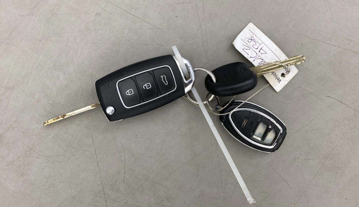 2018 Hyundai Elite i20 MAGNA EXECUTIVE 1.2, Petrol, Manual, 73,295 km, Key Close Up