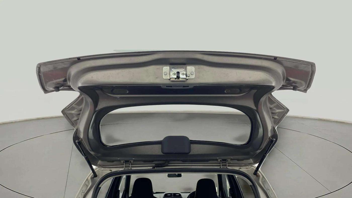 2016 Renault Kwid RXT 0.8, Petrol, Manual, 56,140 km, Boot Door Open