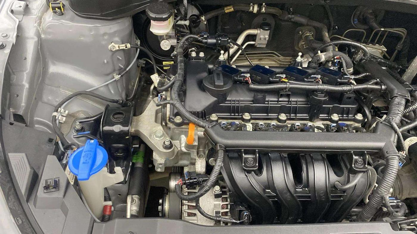 2022 Hyundai NEW I20 Sportz 1.2 IVT, Petrol, Automatic, 20,775 km, Engine View - Right
