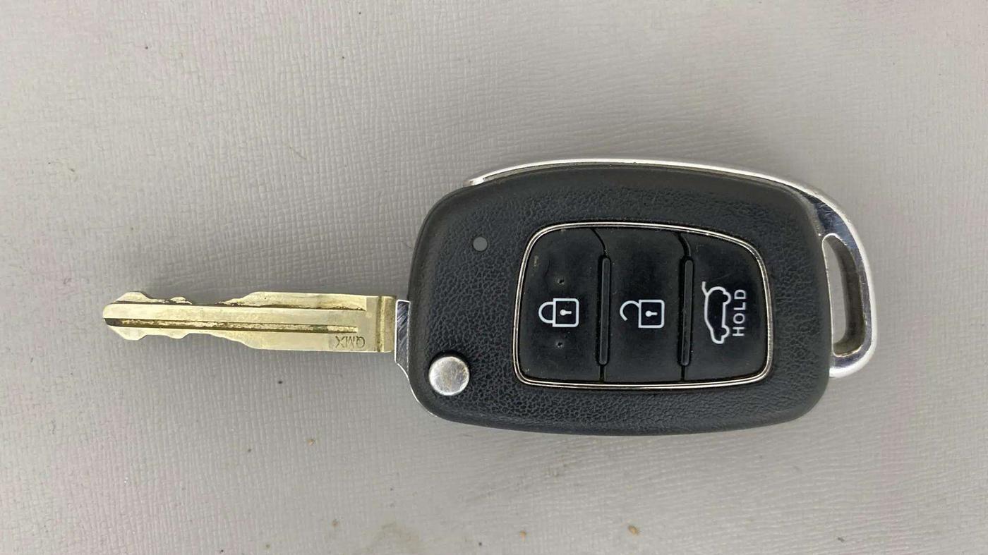 2022 Hyundai NEW I20 Sportz 1.2 IVT, Petrol, Automatic, 20,775 km, Key Close Up