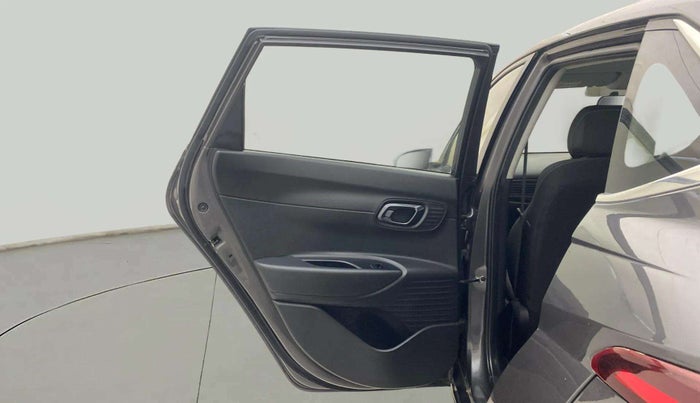 2022 Hyundai NEW I20 Sportz 1.2 IVT, Petrol, Automatic, 20,775 km, LHS Rear Door