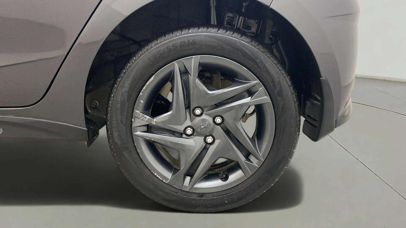 2022 Hyundai NEW I20 Sportz 1.2 IVT, Petrol, Automatic, 20,775 km, Left Rear Wheel