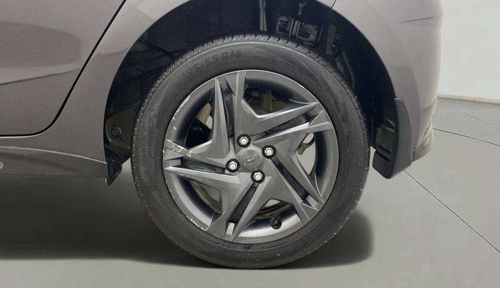 2022 Hyundai NEW I20 Sportz 1.2 IVT, Petrol, Automatic, 20,775 km, Left Rear Wheel