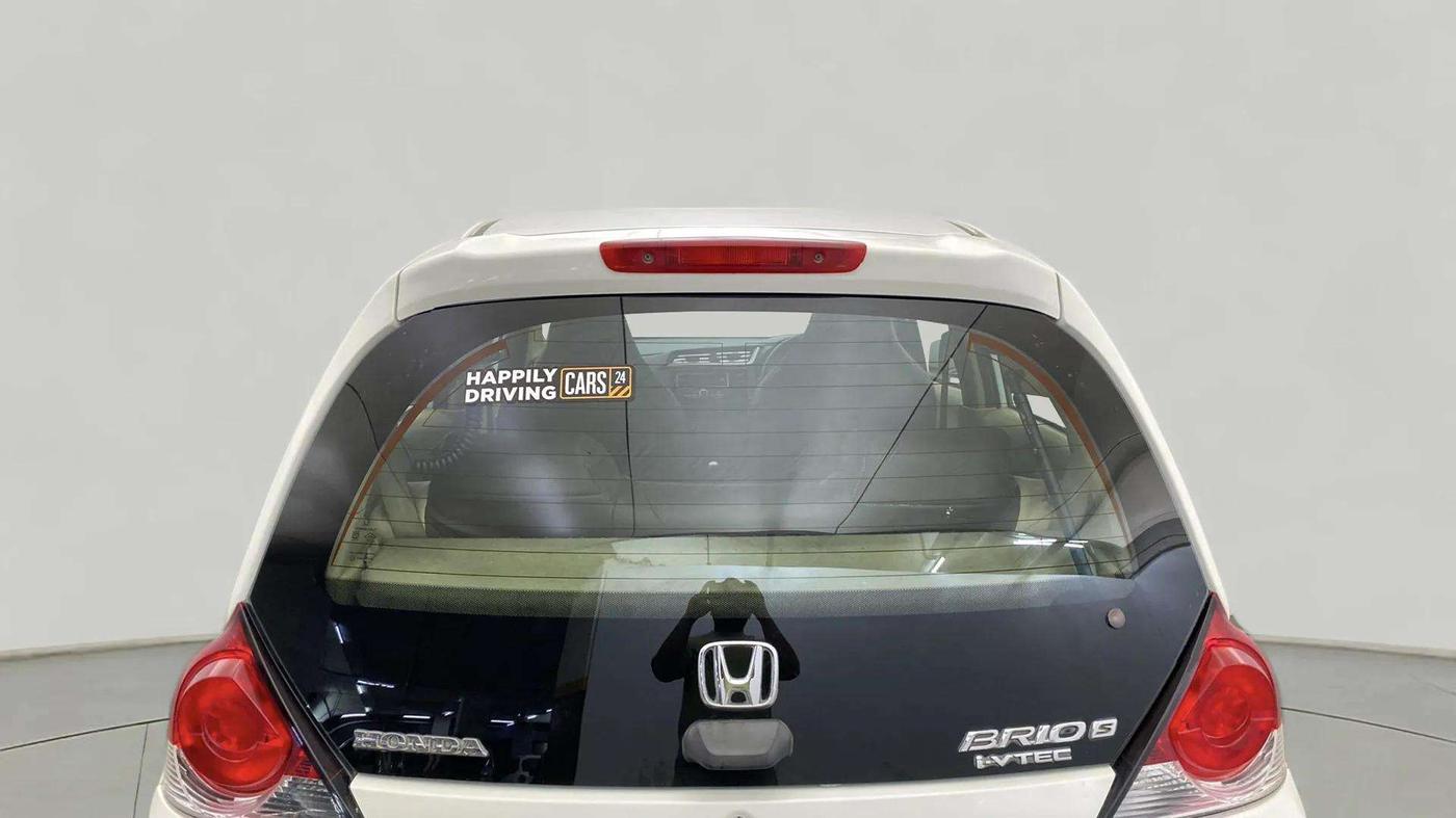 2017 Honda Brio S MT, CNG, Manual, 83,445 km, Rear Windshield