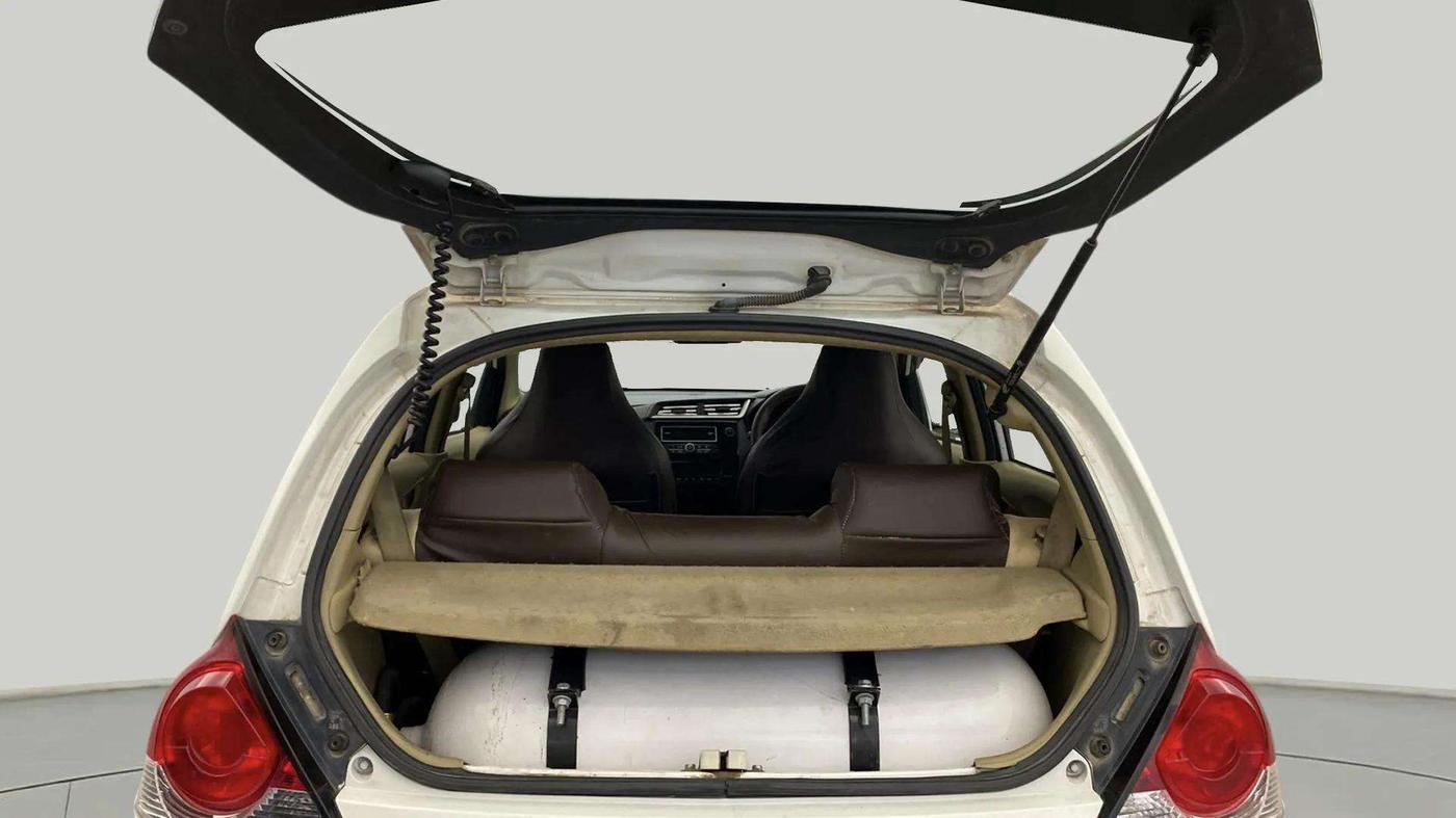 2017 Honda Brio S MT, CNG, Manual, 83,445 km, Boot Open Zoomed View