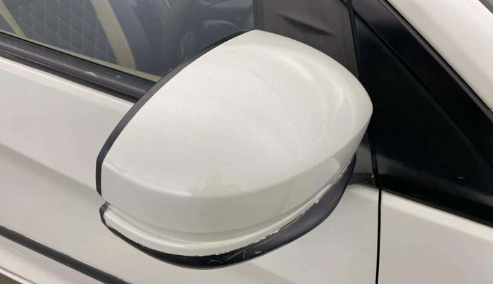2017 Honda Brio S MT, CNG, Manual, 83,326 km, Right rear-view mirror - Mirror motor not working