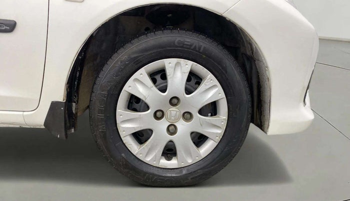 2017 Honda Brio S MT, CNG, Manual, 83,326 km, Right Front Wheel