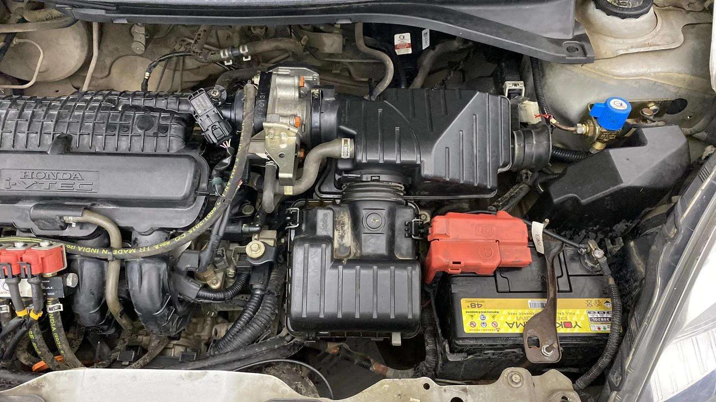 2017 Honda Brio S MT, CNG, Manual, 83,445 km, Engine View - Left