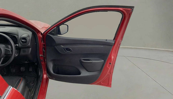 2020 Renault Kwid RXL, Petrol, Manual, 21,324 km, RHS Front Door