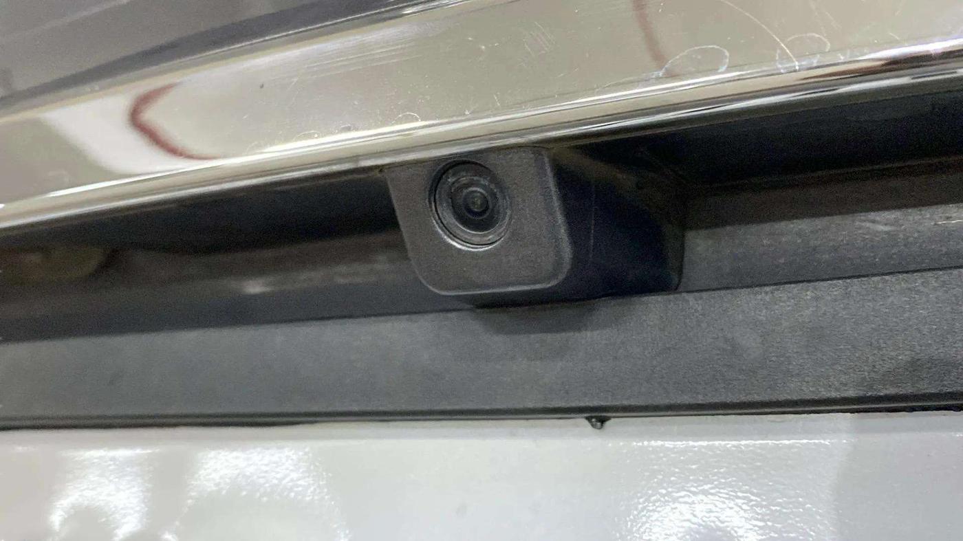 2017 Hyundai Verna 1.6 VTVT SX AT, CNG, Automatic, 82,041 km, Parking Camera