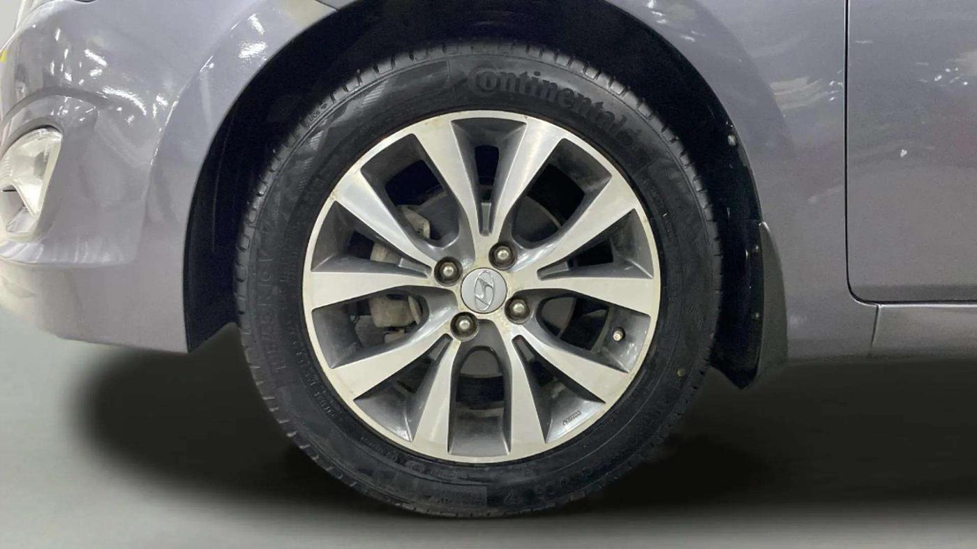 2017 Hyundai Verna 1.6 VTVT SX AT, CNG, Automatic, 82,041 km, Left Front Wheel