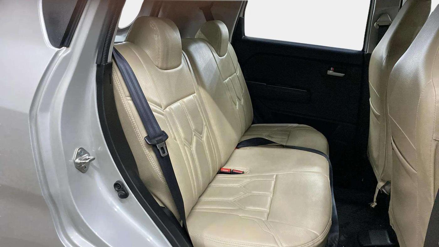 2022 Maruti New Wagon-R VXI (O) 1.2 AMT, Petrol, Automatic, 33,503 km, Right Side Rear Door Cabin