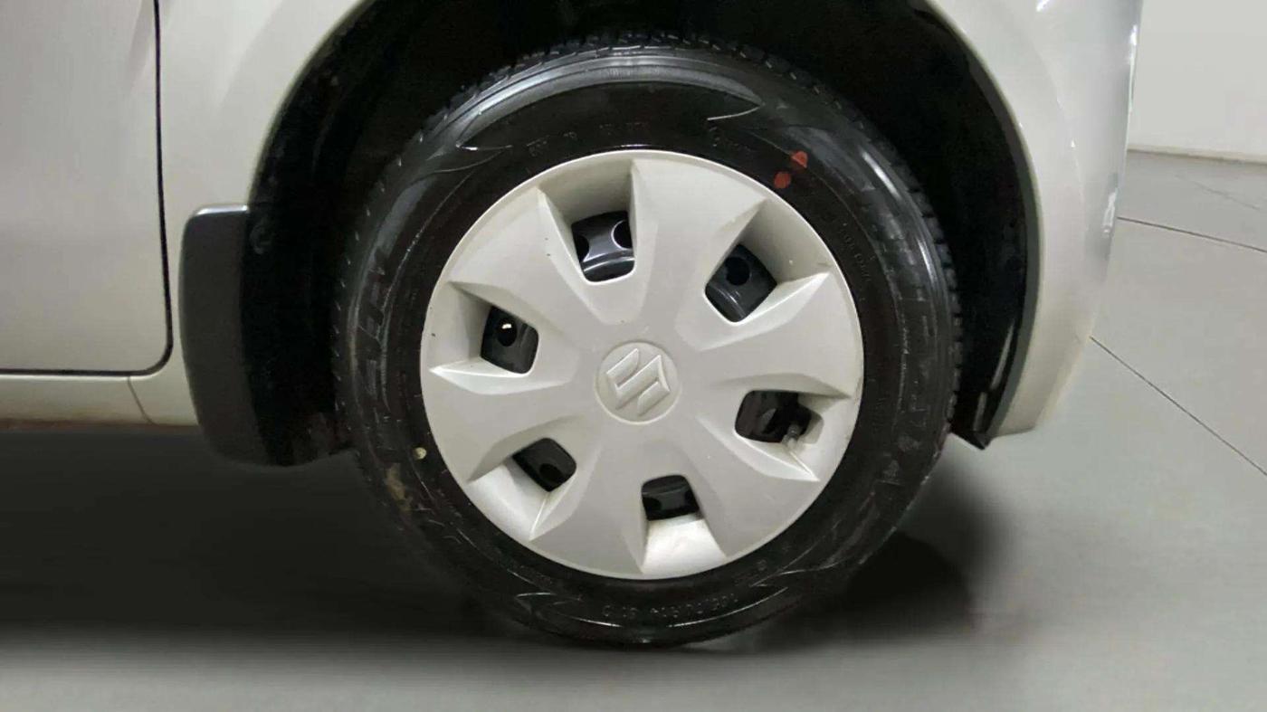 2022 Maruti New Wagon-R VXI (O) 1.2 AMT, Petrol, Automatic, 33,503 km, Right Front Wheel