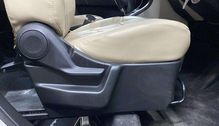 2022 Maruti New Wagon-R VXI (O) 1.2 AMT, Petrol, Automatic, 33,434 km, Driver Side Adjustment Panel