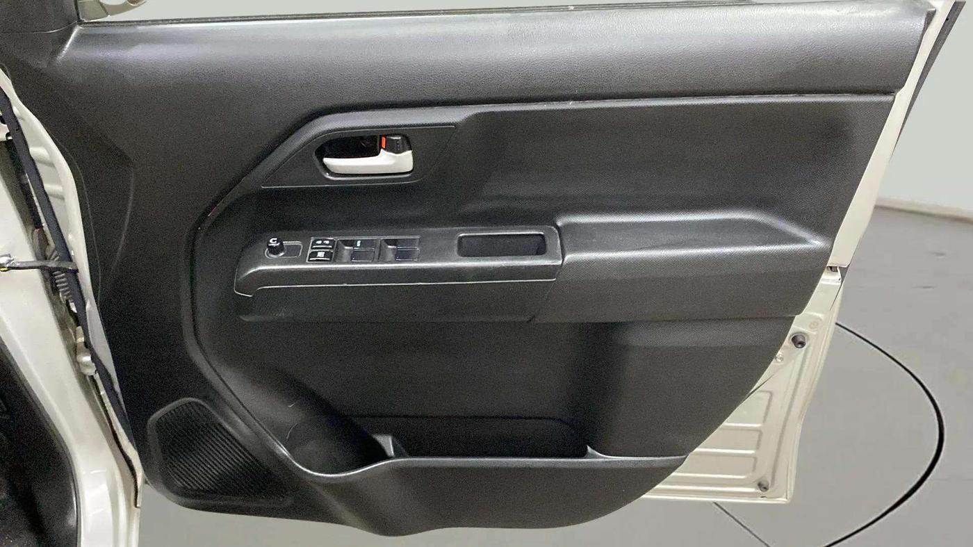 2022 Maruti New Wagon-R VXI (O) 1.2 AMT, Petrol, Automatic, 33,503 km, Driver Side Door Panels Control