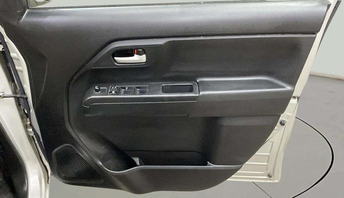 2022 Maruti New Wagon-R VXI (O) 1.2 AMT, Petrol, Automatic, 33,434 km, Driver Side Door Panels Control